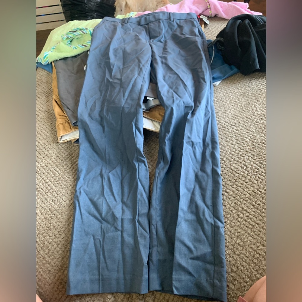 Van Heusen mens flex pants 32x32 with tags
